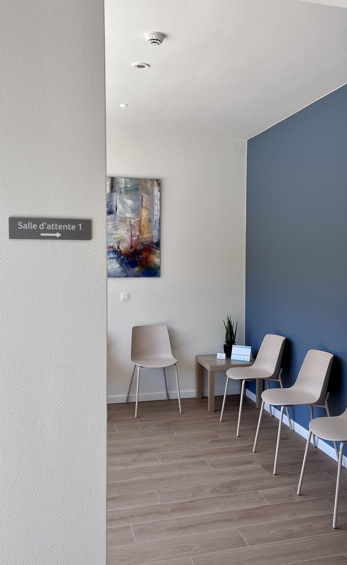 Salle d'attente du Centre médical du Pachy